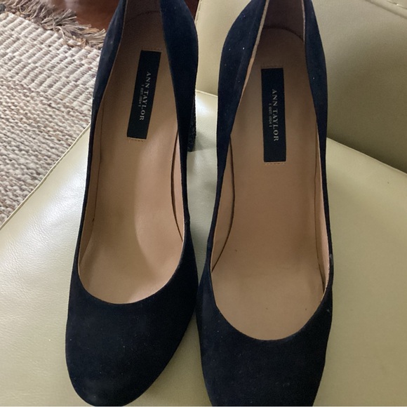 Ann Taylor rhinestone heel - black suede - Picture 7 of 8